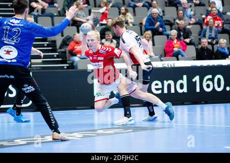 Aalborg, Dänemark. Dezember 2020. Magnus Saugstrup (14) von Aalborg Handball gesehen in der Dänischen Männer Handball League Spiel zwischen Aalborg Handball und Lemvig-Thyboron Handball in Jutlander Bank Arena in Aalborg. (Foto Kredit: Gonzales Foto/Alamy Live News Stockfoto