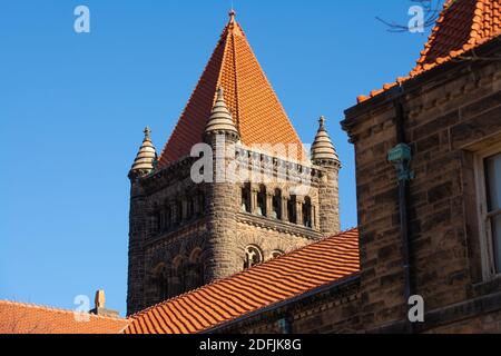 Außenansicht der alten Universität im Mittleren Westen. Urbana, Illinois. Stockfoto