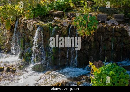 Munzur Mount und Nationalpark. Munzur River in Ovacik, Tunceli. Türkischer Name; Munzur Gozeleri. Stockfoto