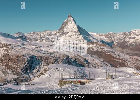 Blick auf das Matterhorn vom Gornergrat, südöstlich der Bergstation Zermatt, im Kanton Wallis, Schweiz. Stockfoto