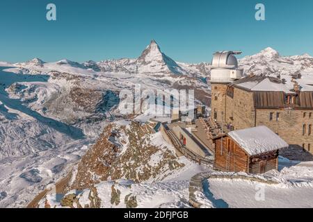 Blick auf das Matterhorn vom Gornergrat, südöstlich der Bergstation Zermatt, im Kanton Wallis, Schweiz. Stockfoto