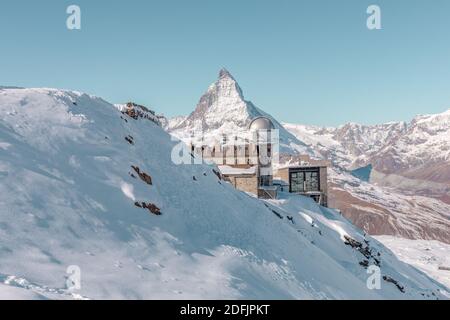 Blick auf das Matterhorn vom Gornergrat, südöstlich der Bergstation Zermatt, im Kanton Wallis, Schweiz. Stockfoto