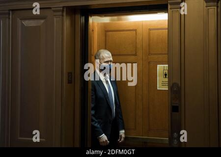 Der US-Senator Thom Tillis (Republikaner von North Carolina) ist nach einer Abstimmung im US-Kapitol in Washington, DC, USA, am Mittwoch, den 21. Oktober 2020, in einem Aufzug. Foto von Rod Lampey/CNP/ABACAPRESS.COM Stockfoto