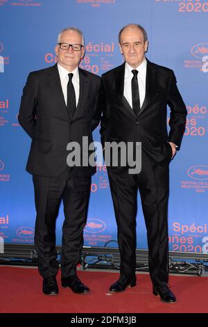 Der Generaldirektor der Filmfestspiele von Cannes, Thierry Fremaux, und der französische Direktor der Filmfestspiele von Cannes, Pierre Lescure, nehmen an der Eröffnungszeremonie des Cannes 2020 Special am 27. Oktober 2020 in Cannes, Frankreich, Teil. Die 73. Ausgabe der Filmfestspiele von Cannes, die im Mai 2020 stattfinden sollte, wurde wegen der Pandemie von Covid-19 abgesagt. Das Cannes 2020 Special läuft vom 27. Bis 29. Oktober. Foto von David Niviere/ABACAPRESS.COM Stockfoto