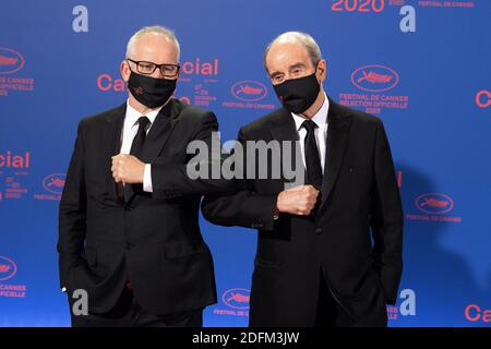 Der Generaldirektor der Filmfestspiele von Cannes, Thierry Fremaux, und der französische Direktor der Filmfestspiele von Cannes, Pierre Lescure, nehmen an der Eröffnungszeremonie des Cannes 2020 Special am 27. Oktober 2020 in Cannes, Frankreich, Teil. Die 73. Ausgabe der Filmfestspiele von Cannes, die im Mai 2020 stattfinden sollte, wurde wegen der Pandemie von Covid-19 abgesagt. Das Cannes 2020 Special läuft vom 27. Bis 29. Oktober. Foto von David Niviere/ABACAPRESS.COM Stockfoto