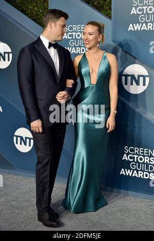 File Photo vom 19. Januar 2020 von Scarlett Johansson und Colin Jost bei den 26. Annual Screen Actors Guild Awards in Los Angeles, CA, USA. Die 35-jährige Schauspielerin und die 38-jährige verwachten am Wochenende im Geheimen. Foto von Lionel Hahn/ABACAPRESS.COM Stockfoto