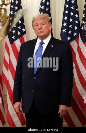 Datei Foto - US-Präsident Donald Trump besucht eine Veranstaltung zu Ehren der Bay of Pigs Veterans im Weißen Haus in Washington am 23. September 2020. Donald Trump hat privat vertraut, dass er befürchtet, dass er bei einem Verlust der Präsidentschaftswahl mit mehreren Strafverfolgungen konfrontiert wird. Der Präsident der Vereinigten Staaten hat den Leuten gesagt, dass er erwartet, dass die Chancen der Anklage gegen ihn dramatisch steigen, wenn er Joe Biden am 3. November verliert. Laut der New York Times ist Trump besorgt über eine laufende Untersuchung seiner Finanzen durch den Manhattan District Attorney Cyrus Vance. Foto von Yuri Gripas/ABA Stockfoto