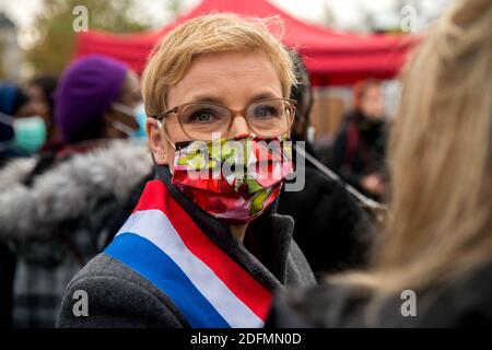 Französische Abgeordnete der linken Partei La France Insoumise (LFI) Clementine Autain beim Internationalen Tag zur Beseitigung der Gewalt gegen Frauen, Protest, versammelten sich Dutzende von Menschen am Place de la République, in Paris, Frankreich, am 25. November 2020. Foto von Denis Prezat/Avenir Pictures/ABACAPRESS.COM Stockfoto