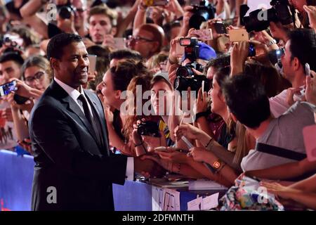 Datei Foto vom 10. September 2016 von Denzel Washington bei der Premiere von "The Magnificent Seven" auf dem Lido in Venedig, Italien im Rahmen des 73. Mostra, Venice International Film Festival. Die New York Times hat Denzel Washington zum ersten größten Schauspieler des 21. Jahrhunderts ernannt. Foto von Aurore Marechal/ABACAPRESS.COM Stockfoto