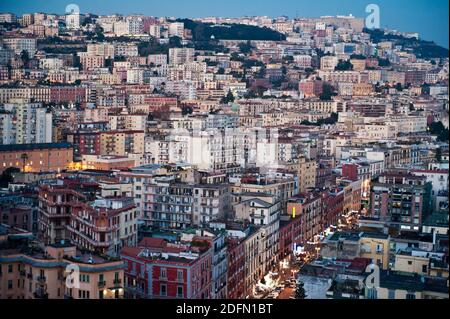 Blick auf Neapel von San Antonio a Posillipo Stockfoto