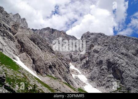 Karnischen Apls, Volaia Pass. Während des Ersten Weltkrieges war es der Schauplatz blutiger Schlachten von italienischen und österreichisch-ungarischen Armeen. Mount Coglians. Stockfoto