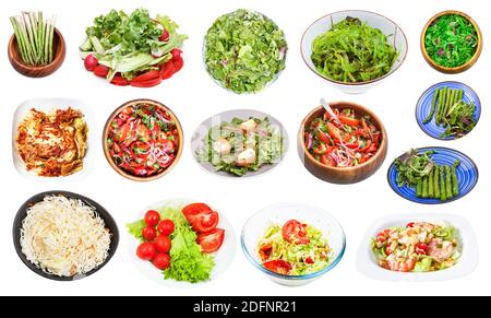 Collage aus verschiedenen Gemüsesalaten isoliert auf weißem Hintergrund Stockfoto