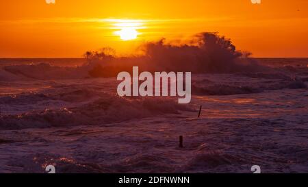 Passetto Strand in Ancona, in einem Herbst Sonnenaufgang Stockfoto