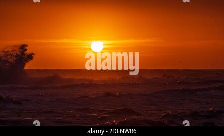 Passetto Strand in Ancona, in einem Herbst Sonnenaufgang Stockfoto