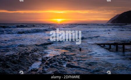 Passetto Strand in Ancona, in einem Herbst Sonnenaufgang Stockfoto