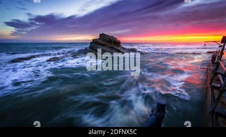 Passetto Strand in Ancona, in einem Herbst Sonnenaufgang Stockfoto