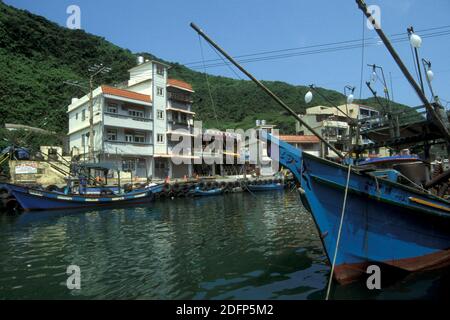 Das Fischerdorf Fulung am Pazifischen Ozean im Norden Taiwans von Ost-Aasia. Taiwan, Taipeh, Mai 2001 Stockfoto