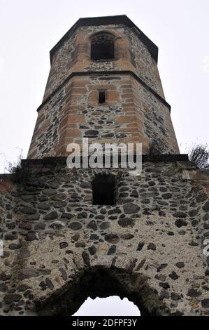 Die Ruinen der gotischen Kirche von Kisnána Burg, Kisnána, Heves Grafschaft, Ungarn, Magyarország, Europa Stockfoto