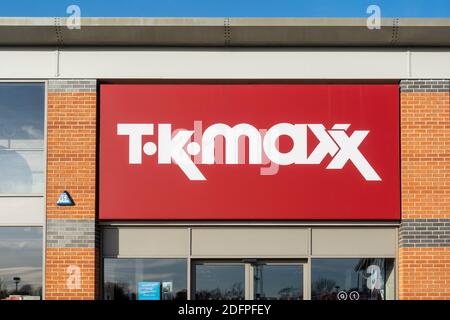 TK Maxx Ladenschild, Trowbridge, Wiltshire, England, Großbritannien Stockfoto