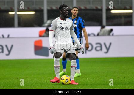 Mailand, Italien. Dezember 2020. Musa Barrow (99) von Bologna gesehen in der Serie EIN Spiel zwischen Inter Mailand und Bologna in San Siro in Mailand. (Foto Kredit: Gonzales Foto/Alamy Live News Stockfoto