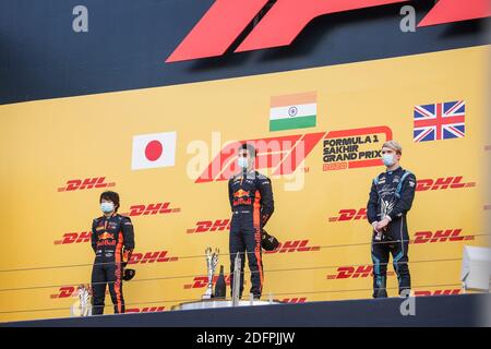 07 Tsunoda Yuki (jpn), Carlin, Dallara F2 2018, 08 Daruvala Jehan (ind), Carlin, Dallara F2 2018, 02 Ticktum Daniel (gbr), Staudämme, Dallara F2 2018, Podestportrait während des 12. Laufs der FIA Formel 2 Meisterschaft 2020 vom 4. Bis 6. Dezember 2020 auf dem Bahrain International Circuit, in Sakhir, Bahrain - Foto Antonin Vincent / DPPI / LM Stockfoto