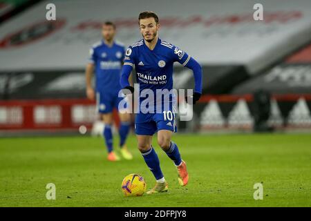 SHEFFIELD, ENGLAND. 6. DEZEMBER Leicester Citys James Maddison während der Premier League Spiel zwischen Sheffield United und Leicester City in Bramall Lane, Sheffield am Samstag, 5. Dezember 2020. (Kredit: Chris Donnelly, MI News) Kredit: MI Nachrichten & Sport /Alamy Live Nachrichten Stockfoto