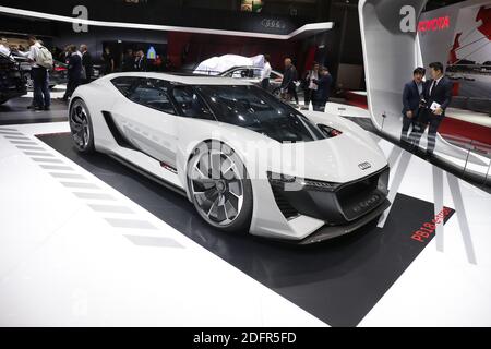 Der neue Audi Concept-Car PB18 e-tron, entworfen von Gael Buzyn Bruder von Agnes Buzyn, dem eigentlichen Gesundheitsminister Frankreichs, stellte hier am 2. Oktober 2018 auf dem Pariser Automobilsalon 2018 in der Ausstellungshalle Porte de Versailles, Paris, Frankreich, vor. Foto von Henri Szwarc/ABACAPRESS.COM Stockfoto