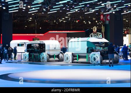 Renault EZ-GO und EZ-pro Concept während der Pariser Automobilausstellung 2018, bekannt als Mondial de l'Automobile, die am 2. Oktober 2018 im Messezentrum Porte de Versailles in Paris, Frankreich, stattfand. Foto von Nicolas Genin/ABACAPRESS.COM Stockfoto