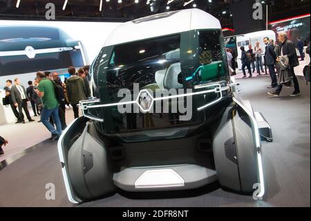 Renault EZ-pro Concept während des Pariser Automobilsalon 2018, bekannt als Mondial de l'Automobile, der am 2. Oktober 2018 im Ausstellungszentrum Porte de Versailles in Paris, Frankreich, stattfand. Foto von Nicolas Genin/ABACAPRESS.COM Stockfoto