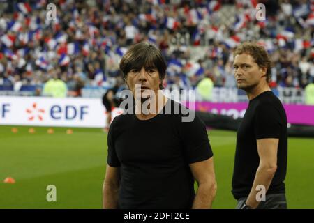 Deutschlands Cheftrainer Joachim Low beim Nations League Fußballspiel Frankreich gegen Deutschland im Stade de France in Saint-Denis, Vorort von Paris, Frankreich am 16. Oktober 2018. Frankreich gewann 2:1. Foto von Henri Szwarc/ABACAPRESS.COM Stockfoto