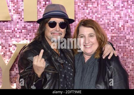 Phil Campbell und seine Frau bei der Weltpremiere der Bohemian Rhapsody in der Wembley Arena in London, England am 23. Oktober 2018. Foto von Aurore Marechal/ABACAPRESS.COM Stockfoto