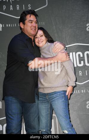 Schauspieler Dean Cain und Schauspielerin Shannen Doherty nach einer zu ihren Ehren organisierten Konferenz während der Comic Con Paris 2018, die am 27. Oktober 2018 in der La Grande Halle de La Villette in Paris, Frankreich, stattfand. Foto von Mireille Ampilhac/ABACAPRESS.COM Stockfoto