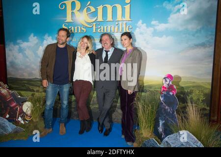 Jonathan Zaccai, Ludivine Sagnier, Daniel Auteuil, Virginie Ledoyen nehmen an der Pariser Premiere von 'Remi Sans Famille' im Le Grand Rex am 11. November 2018 in Paris Teil. Foto von Nasser Berzane/ABACAPRESS.COM Stockfoto