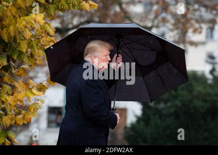 US-Präsident Donald Trump auf dem amerikanischen Friedhof in Suresnes, um US-Soldaten zu ehren, die im Ersten Weltkrieg ums Leben kamen. Paris, Foto von Romuald Meigneux/Pool/ABACAPRESS.COM Stockfoto