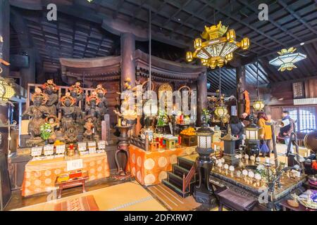 Auf dem Shinpuku-ji Temple Gelände in der Präfektur Aichi in Japan Stockfoto