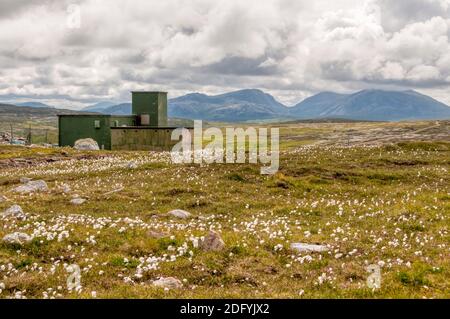 Teil der alten Radarstation Aird Uig vom Typ R10 bei Gallan Head bei Aird Uig auf Lewis in den Äußeren Hebriden. Details in Beschreibung Stockfoto