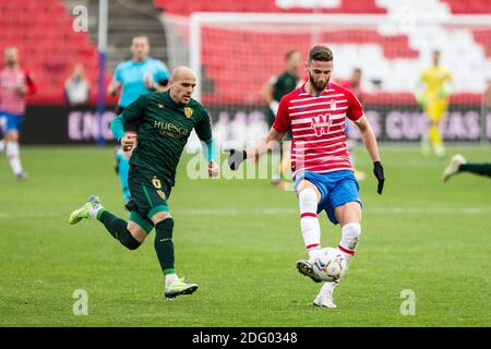 Sandro Ramirez von Huesca und Domingos Duartes von Granada während Die spanische Meisterschaft La Liga Fußballspiel zwischen Gran / LM Stockfoto