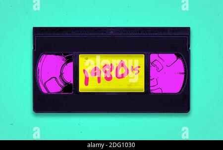 Eine lebendige und bunte Retro-Synthwave 1980s Thema alten schwarz VHS-Videoband-Illustration mit verzweifelten Hintergrund und Kopierraum Stockfoto