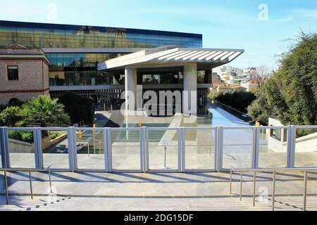 Athen, Griechenland, März 14 2020 - das Akropolis-Museum ist wegen Quarantänemaßnahmen des Coronavirus geschlossen. Stockfoto