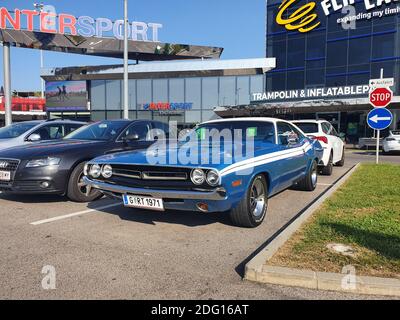 Graz, Österreich - 21. September 2020: Blue Dodge Challenger R/T Evolution, erste Generation-1971. American Muscle Oldtimer Stockfoto