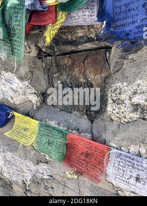 Denkmal im Sagarmatha National Park für verlorene Kletterer Stockfoto