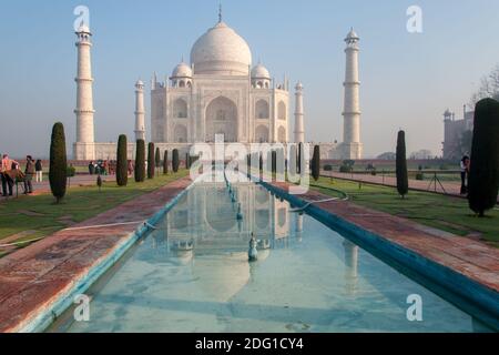 Früher Wintermorgen im Taj Mahal, Agra. Stockfoto