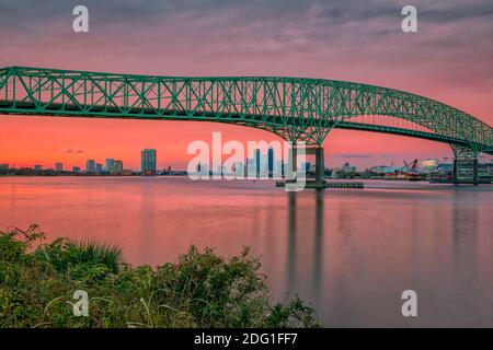 Hart Bridge Sonnenuntergang Stockfoto