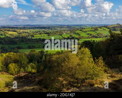 Blick auf die Landschaft bei Ashover im Nordosten von Derbyshire England in der Nähe des Peak District National Park. Stockfoto