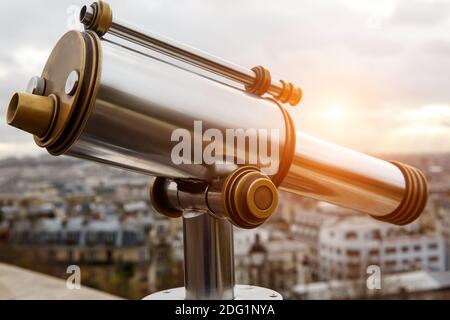 Fernrohr über die berühmte Stadt an einem wunderschönen Ort. Stockfoto