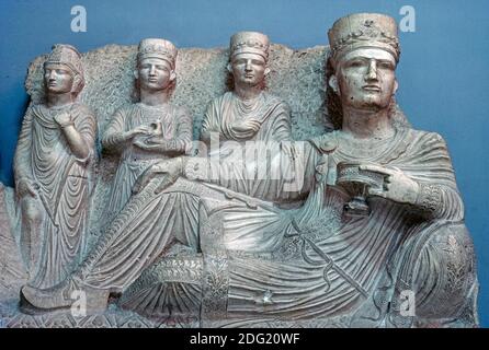 Detail der Familie Begräbnisgruppierung vom Grab von Malku/Malko der Südwest Nekropole, spätes zweites Jahrhundert A.D., Palmyra, Syrien, jetzt im Nationalmuseum, Damaskus Stockfoto