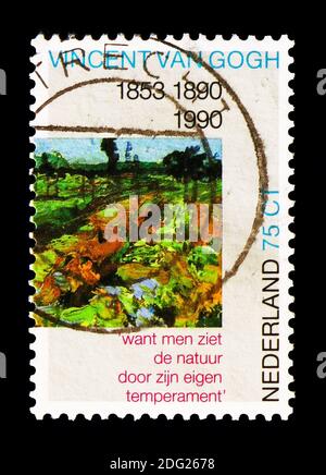 MOSKAU, RUSSLAND - 18. AUGUST 2018: Eine in den Niederlanden gedruckte Briefmarke zeigt Detail des Gemäldes 'The Green Vineyard', Vincent van Gogh Serie, um 1990 Stockfoto