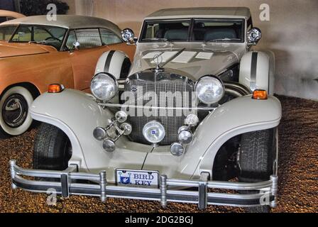 SARASOTA, FL - JAN 5: Schöne alte Autos im Museum, Januar 5, 2008 in Sarasota, FL. Das Museum verfügt über mehr als 75 Automos Stockfoto