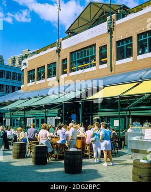 New York 1985, Café, Restaurant Terrassen, Menschen, Fulton Markt, South Street Seaport, Lower Manhattan, New York City, NY, NYC, USA, Stockfoto