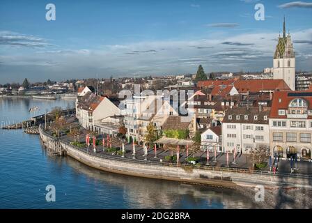 Schöne mittelalterliche Architektur in Friedrichshafen - Deutschland Stockfoto